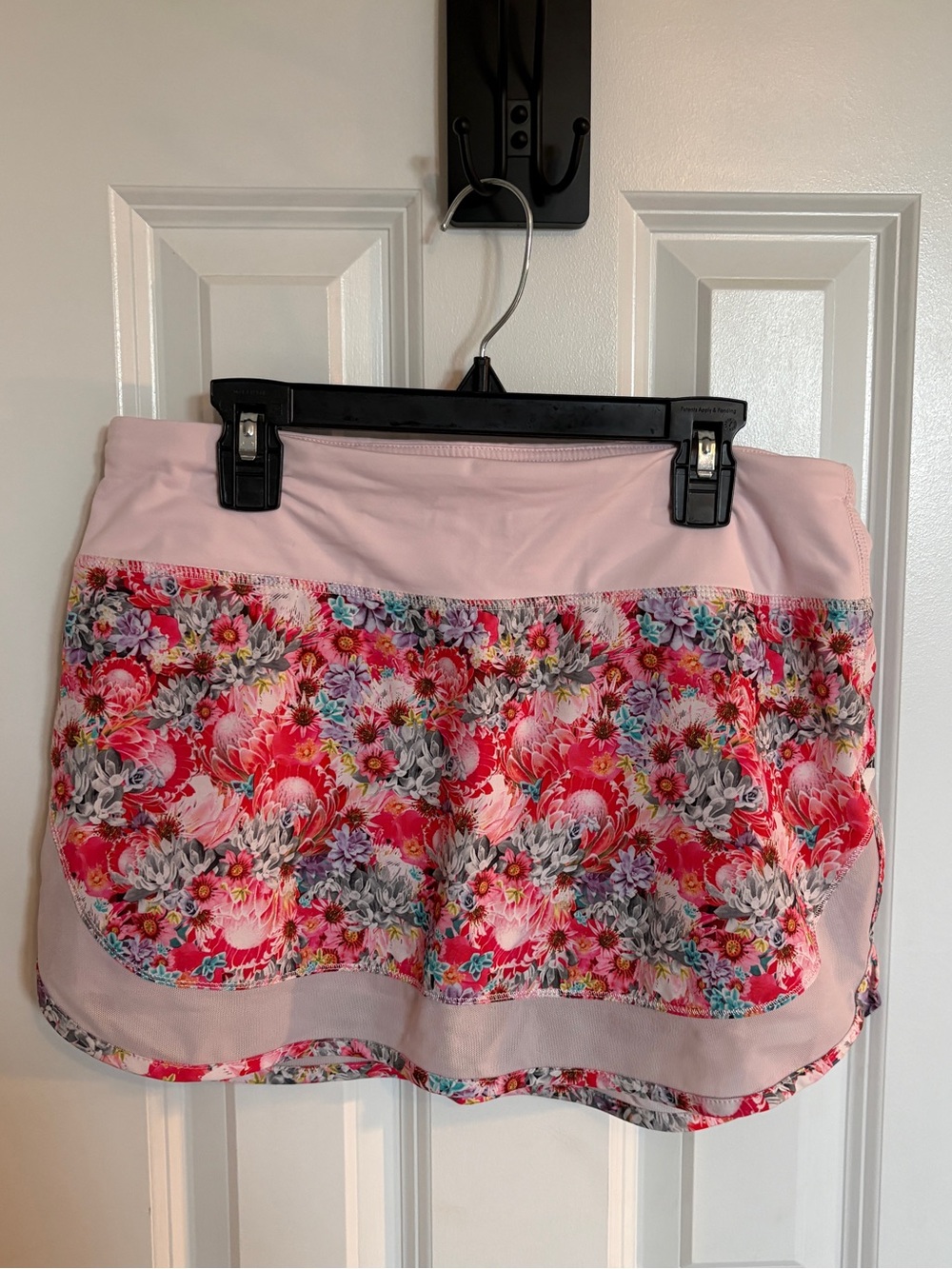 Lululemon floral skirt